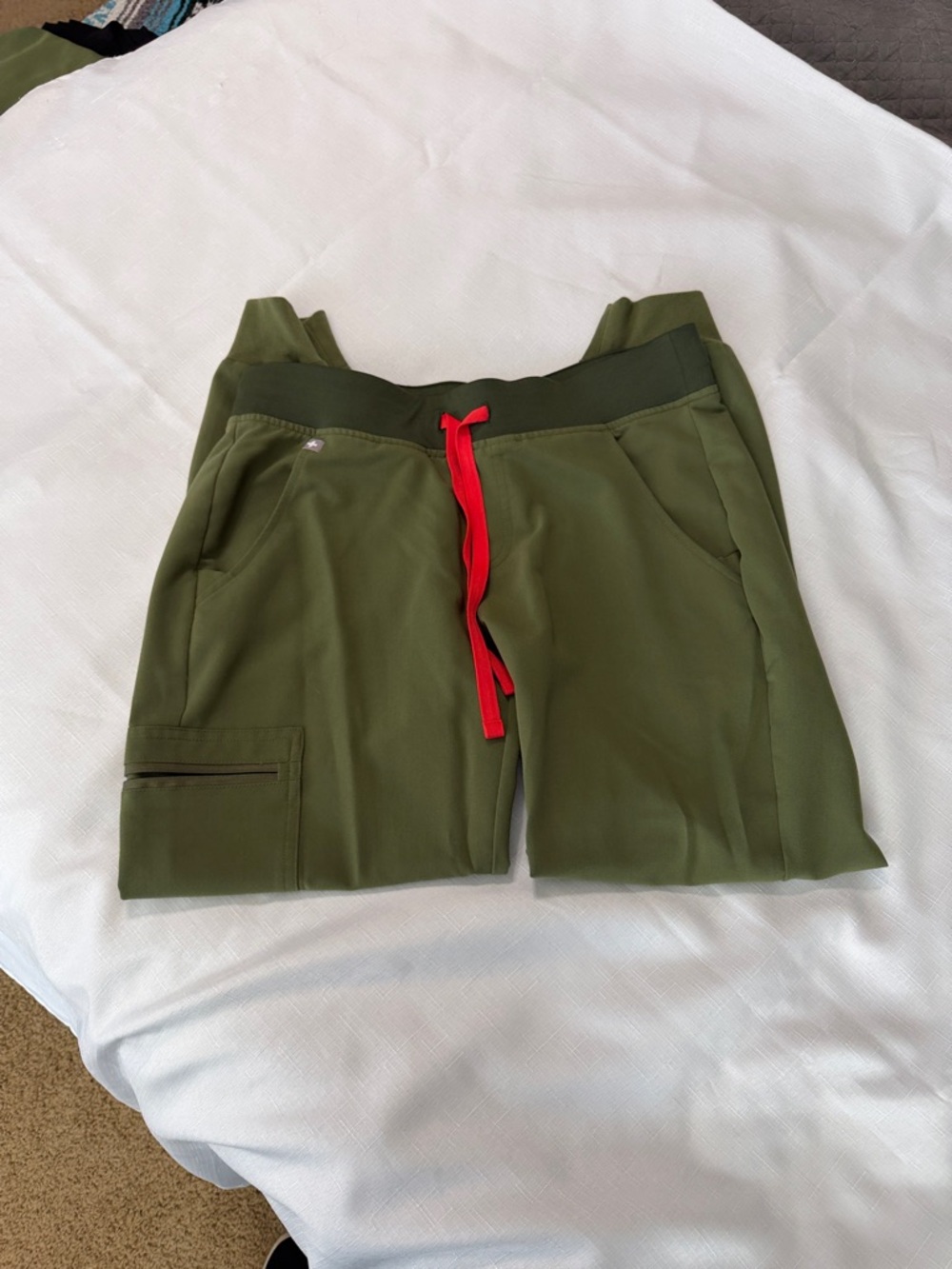 Figs Spruce Zamora small petite